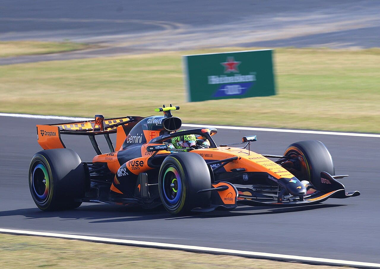 McLaren MCL40