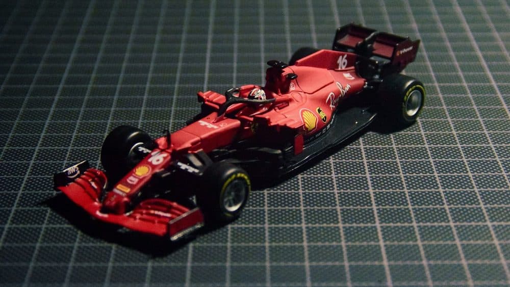 Audi R26 Model 1:43